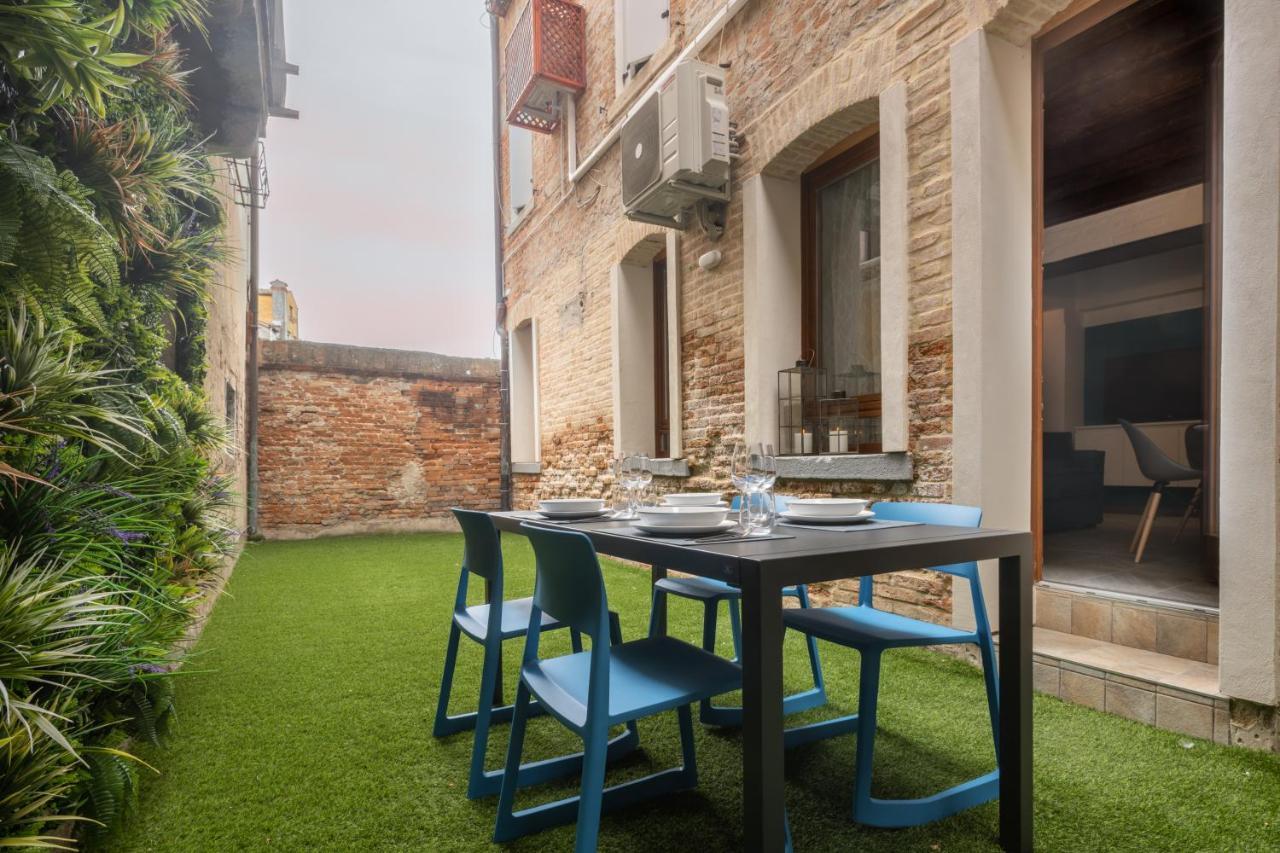 Castello Apartment With Garden R&R Wenecja Zewnętrze zdjęcie
