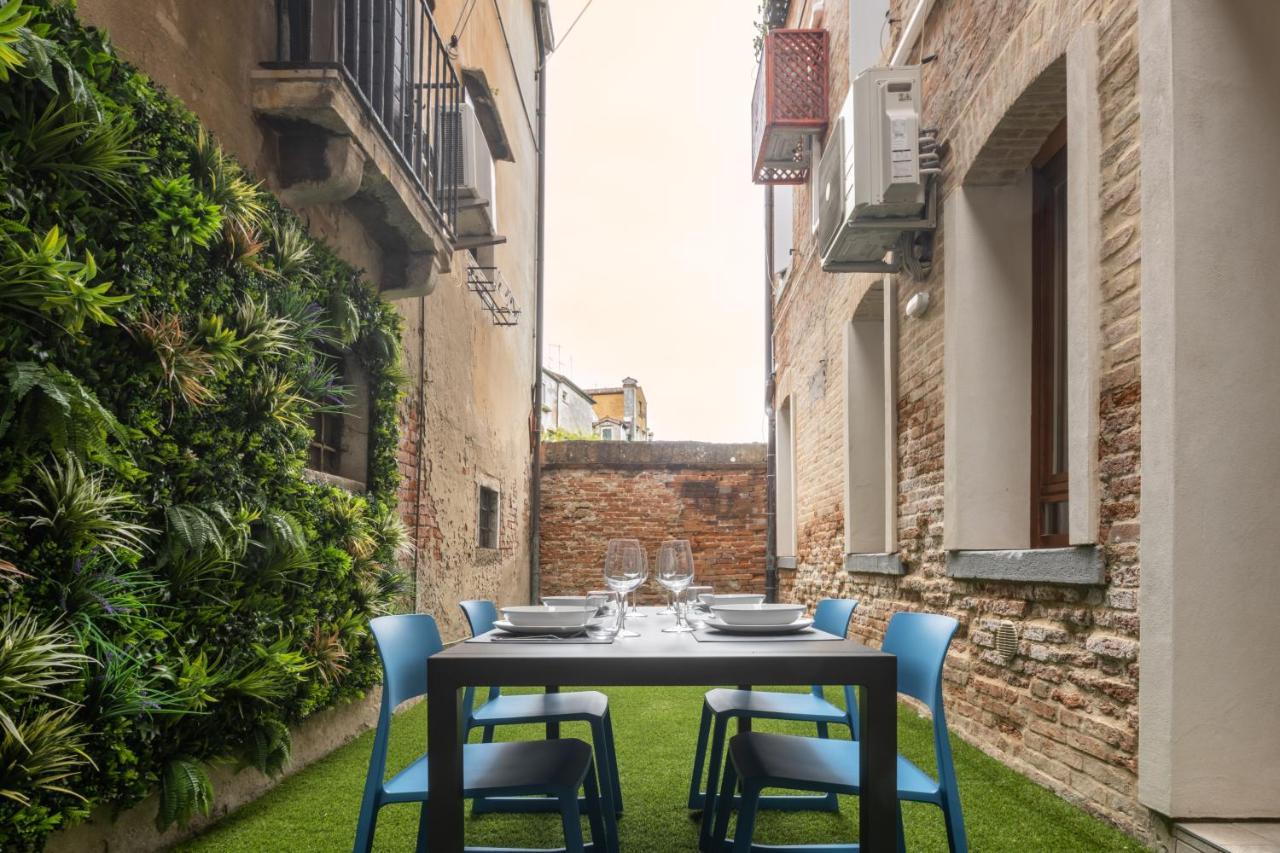 Castello Apartment With Garden R&R Wenecja Zewnętrze zdjęcie